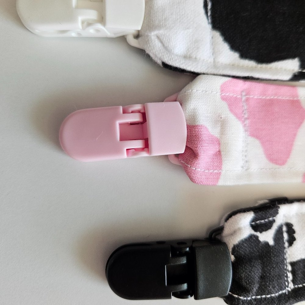Pacifier Clips - Picture 6 of 6